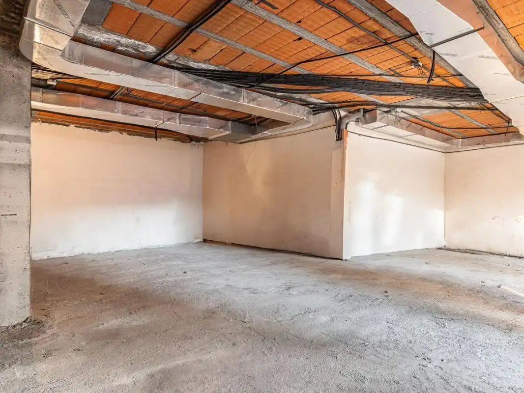 Commercial properties for sale in Coslada  with Heating and Terrace