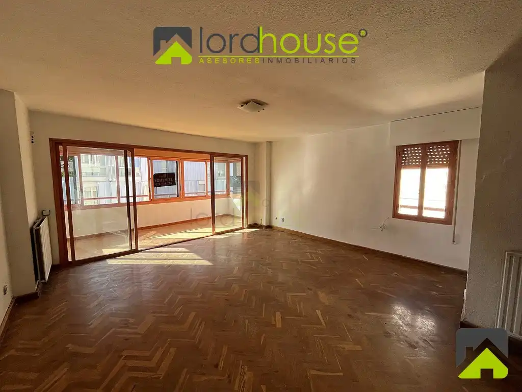 Piso con ascensor en venta en Avenida Juan Carlos I, imagen 10