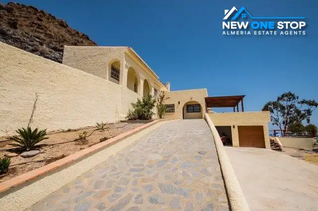 Detached house with terrace for sale in Calle UA-6 27, imagen 8