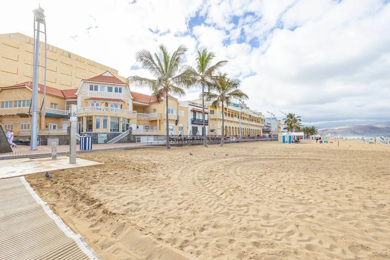 Vista exterior de Ático en venta en Las Palmas de Gran Canaria