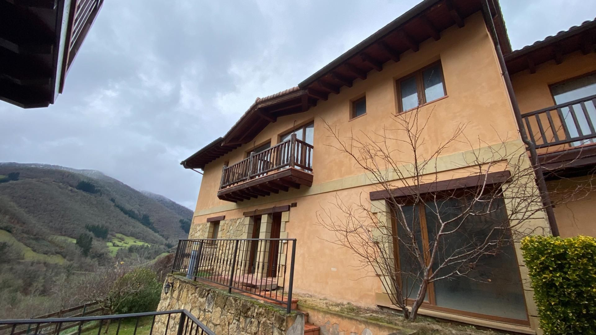 Exterior view of Planta baja for sale in Vega de Liébana  with Private garden