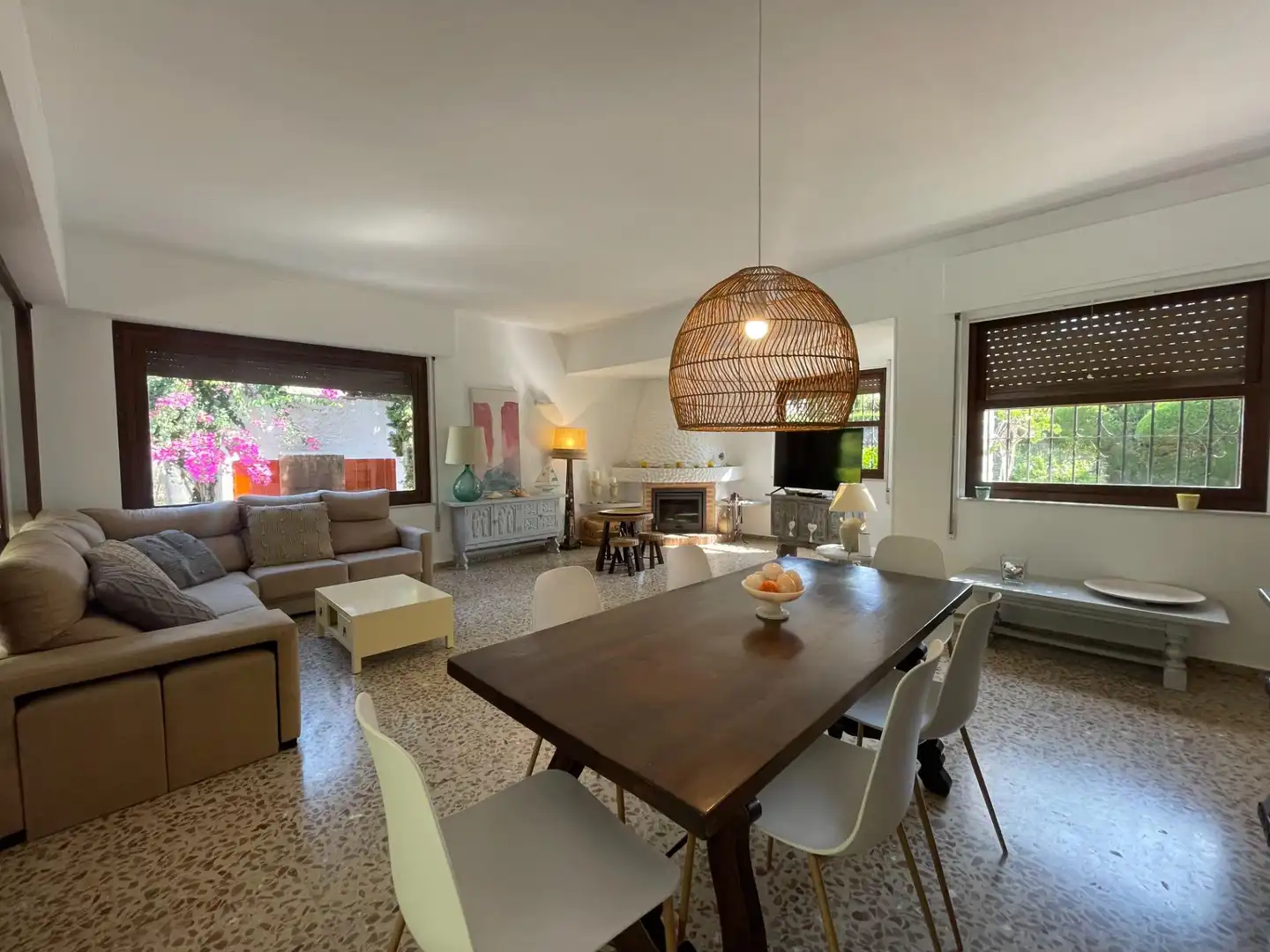 Esszimmer von Haus oder Chalet zur Miete in Dénia mit Klimaanlage, Heizung und Privatgarten