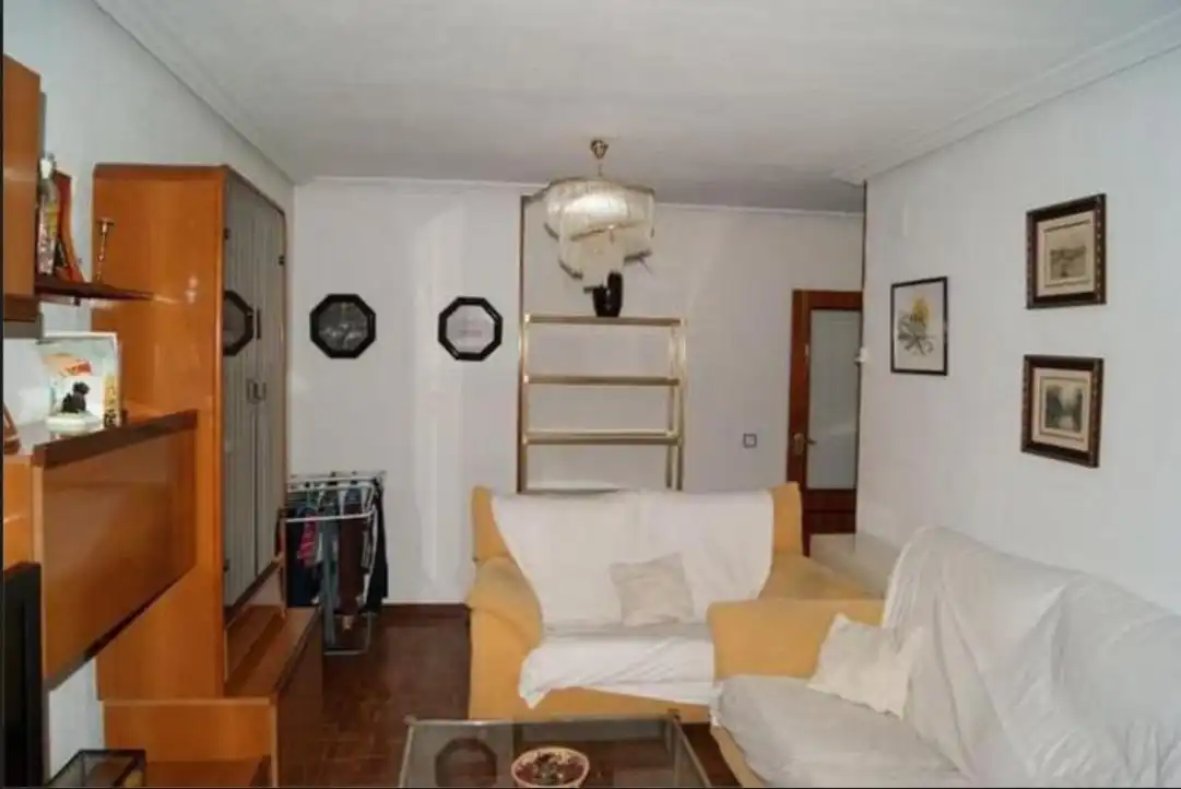 Flat with lift to rent in Centro