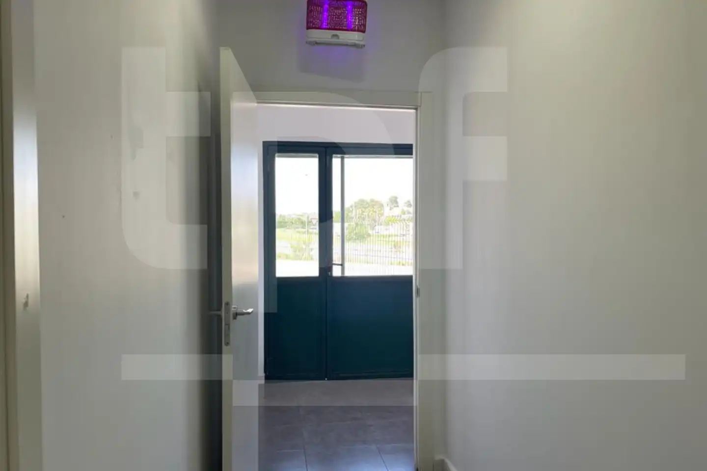 Industrial building to rent in Calle Sector 13, imagen 10