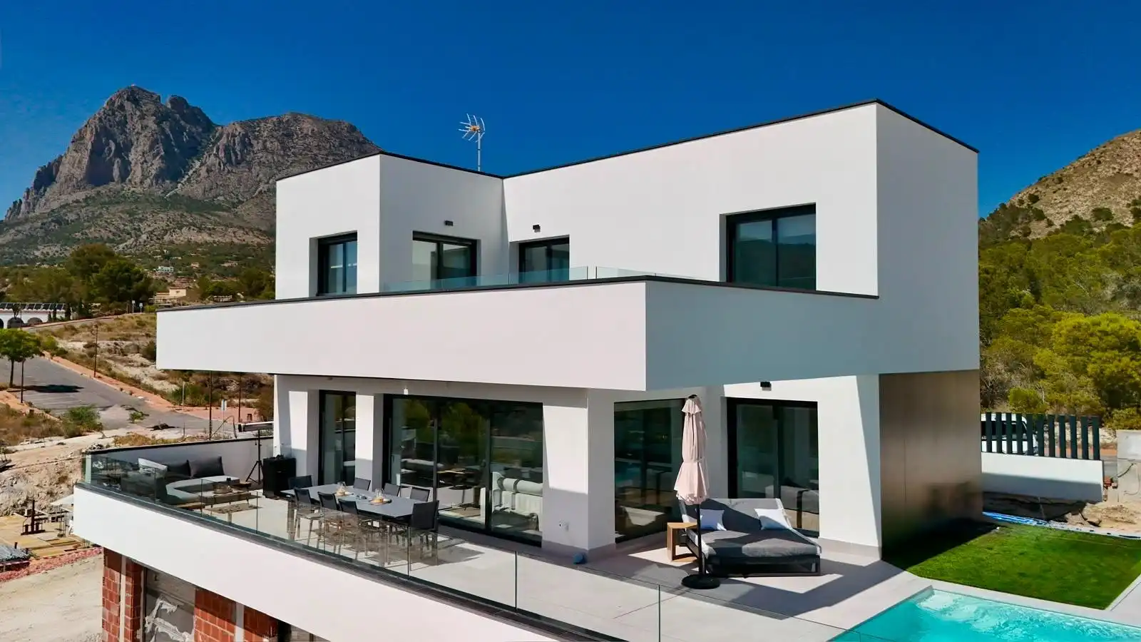 Villa avec piscine à vendre à Calle Calle Rey Felipe VI