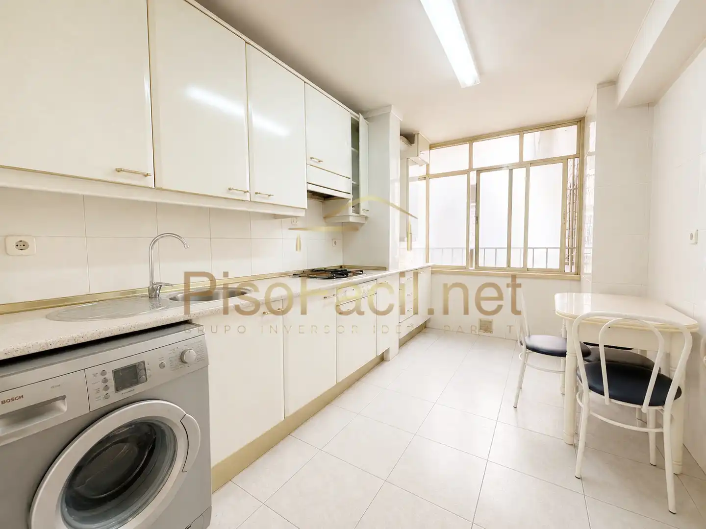 Cocina de Piso en venta en Móstoles con Calefacción y Piscina comunitaria