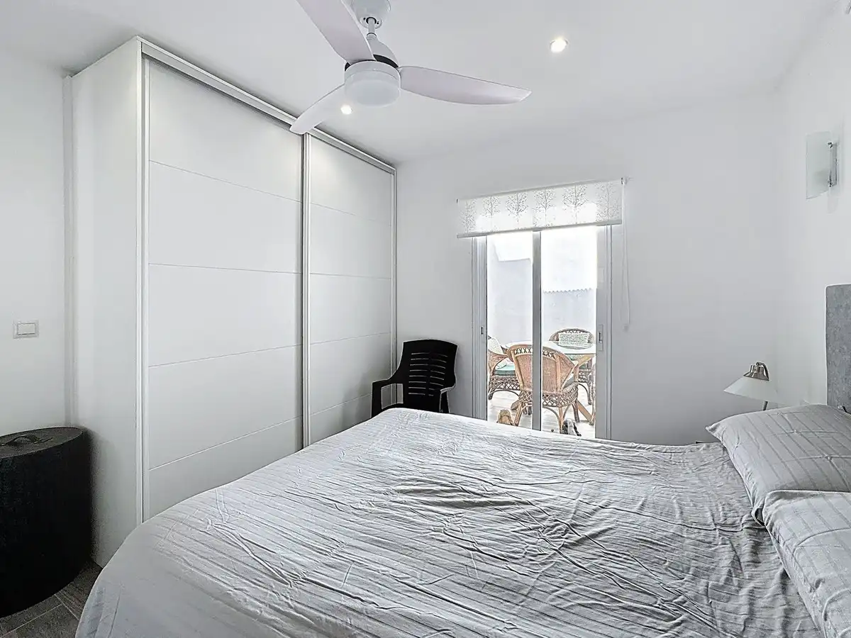 Schlafzimmer von Einfamilien-Reihenhaus zum Verkauf in Mijas mit Klimaanlage, Heizung und Terrasse