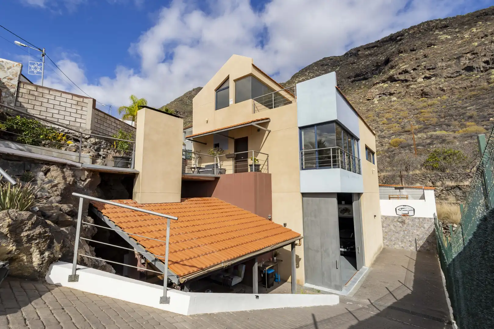 Exterior view of Houses for sale in Candelaria  with Private garden, Terrace and Storage room