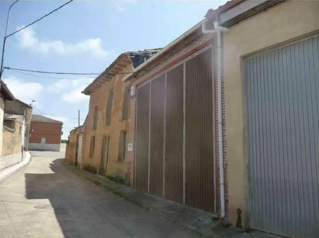 Vista exterior de Nau industrial en venda en Santas Martas