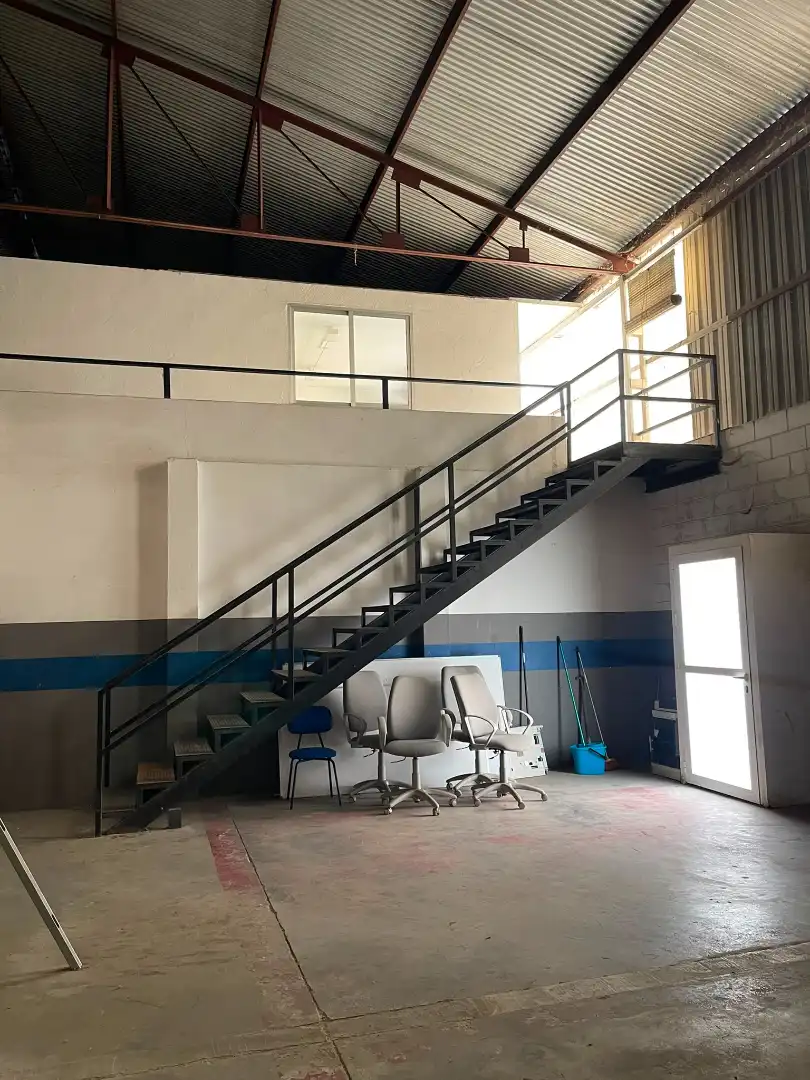 Fabrikhallen zur Miete in Montehermoso