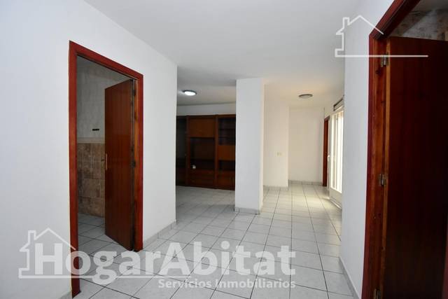 Piso en Venta en Calle Larga en Ensanche - Parque Santa Rosa