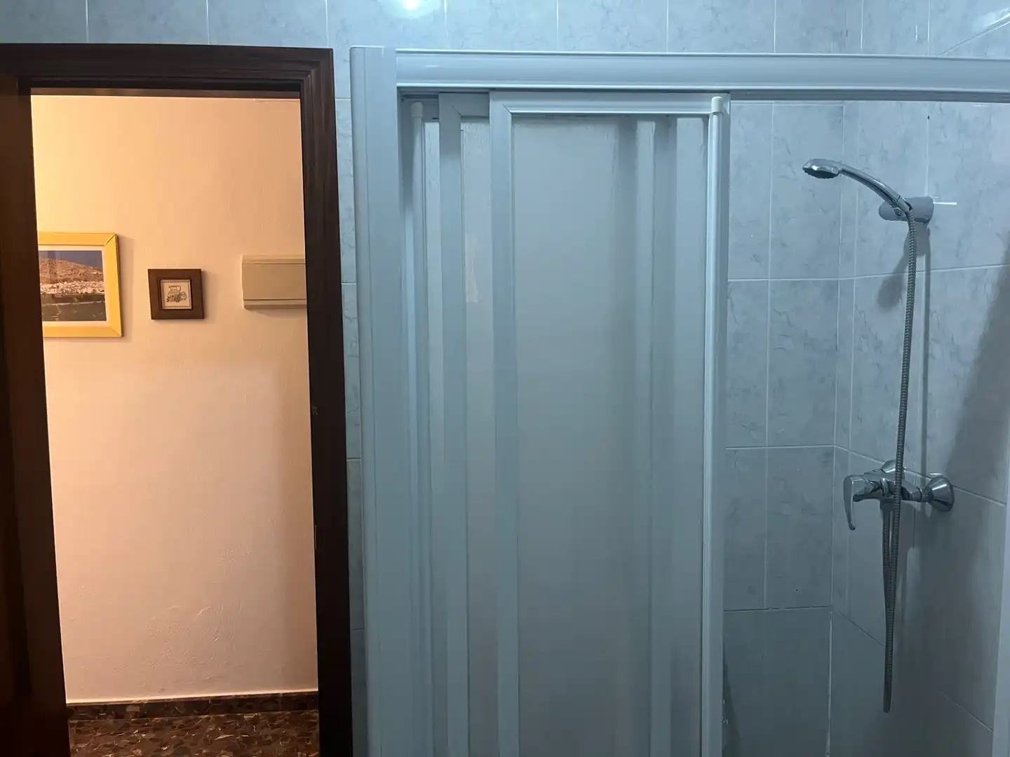 Baño de Piso en venta en Antequera con Aire acondicionado, Amueblado y Lavadora
