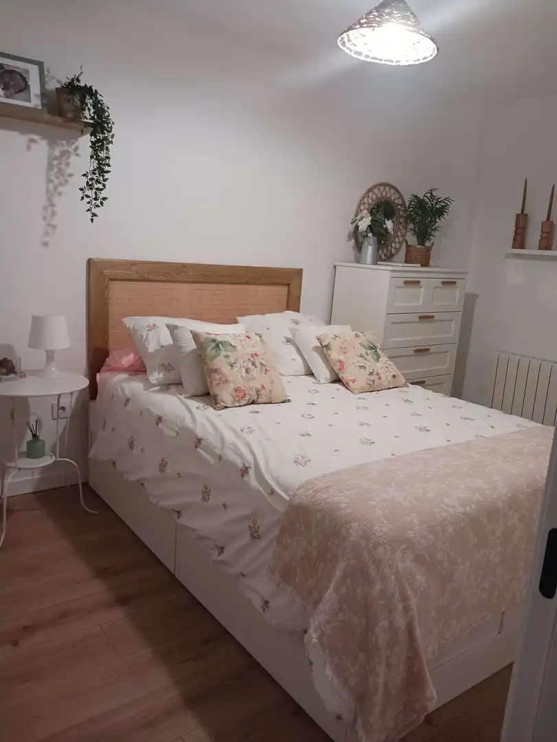Habitación de Piso para compartir en Montcada i Reixac con Aire acondicionado, Terraza y Amueblado
