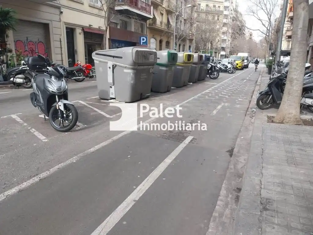 Parking à louer à Carrer PROVENÇA, imagen 4