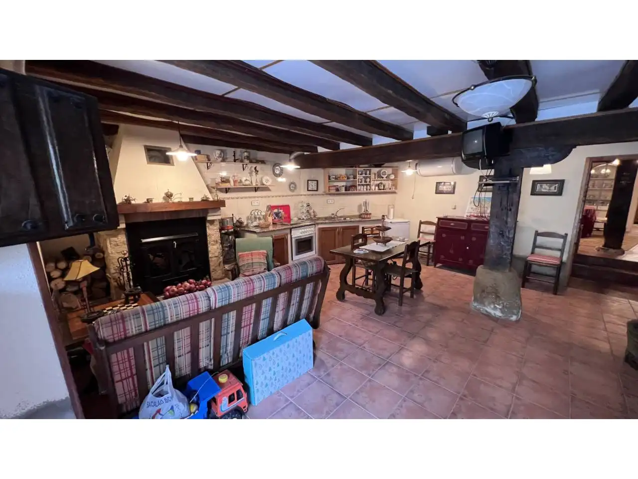 Detached homes for sale in Merindad de Sotoscueva  with Private garden, Terrace and Furnished