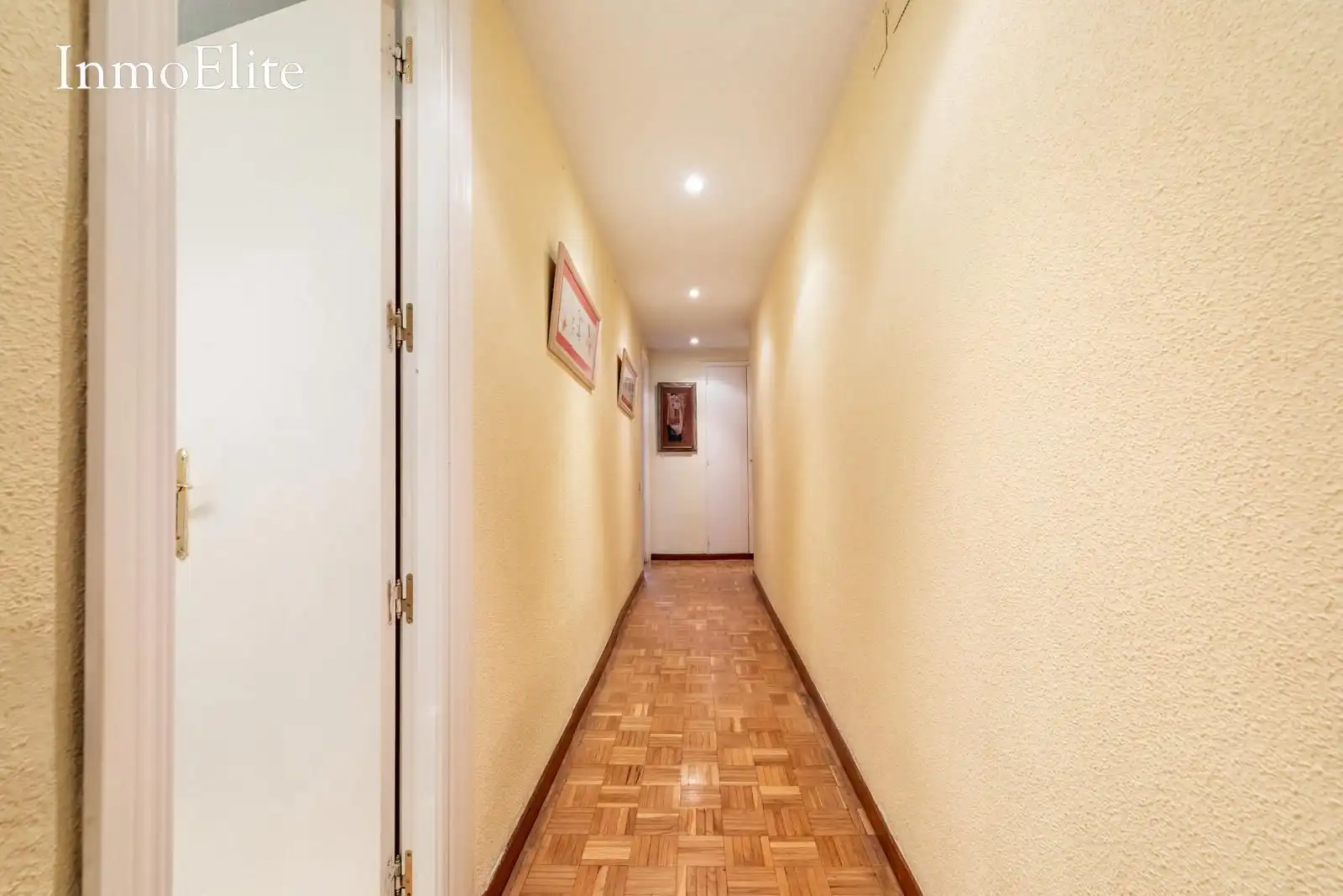 Wohnung zum Verkauf in Madrid mit Heizung, Parkett und Terrasse