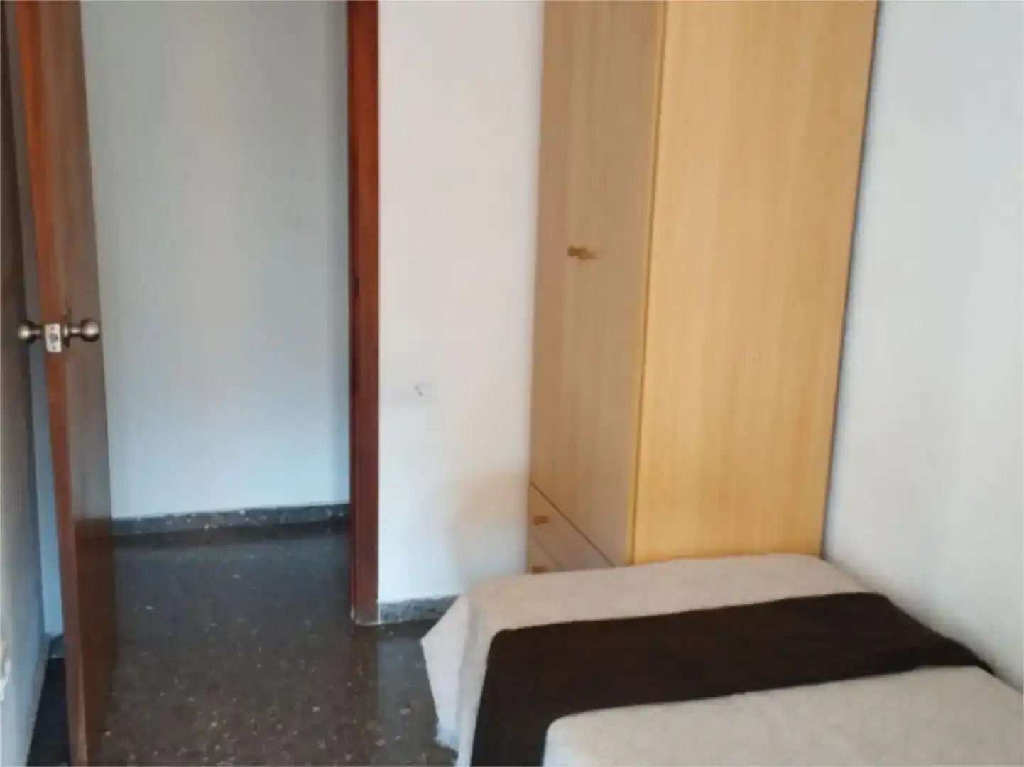 Schlafzimmer von Wohnung zur Miete in  Valencia Capital mit Klimaanlage und Balkon