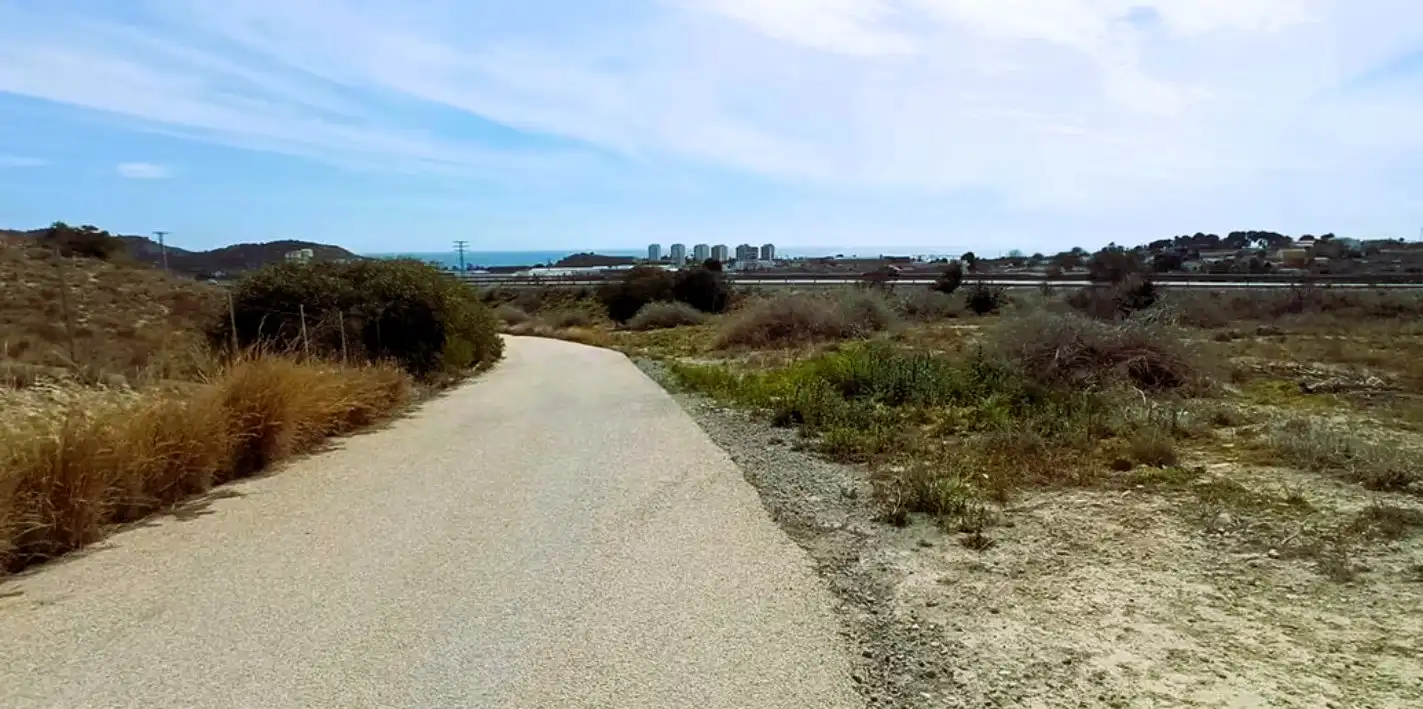 Vista exterior de Terreny en venda en Villajoyosa / La Vila Joiosa
