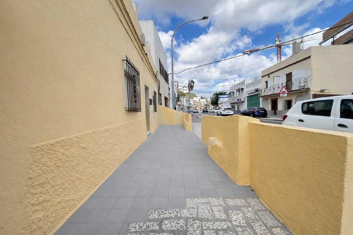 Vista exterior de Casa o xalet en venda en Chiclana de la Frontera