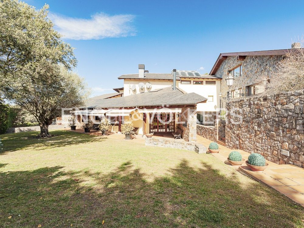 Exterior view of Country homes for sale in Seva  with Air Conditioner, Heating and Private garden