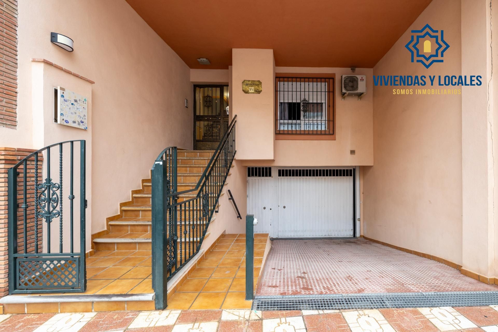 Flat for sale in Churriana de la Vega  with Air Conditioner and Heating