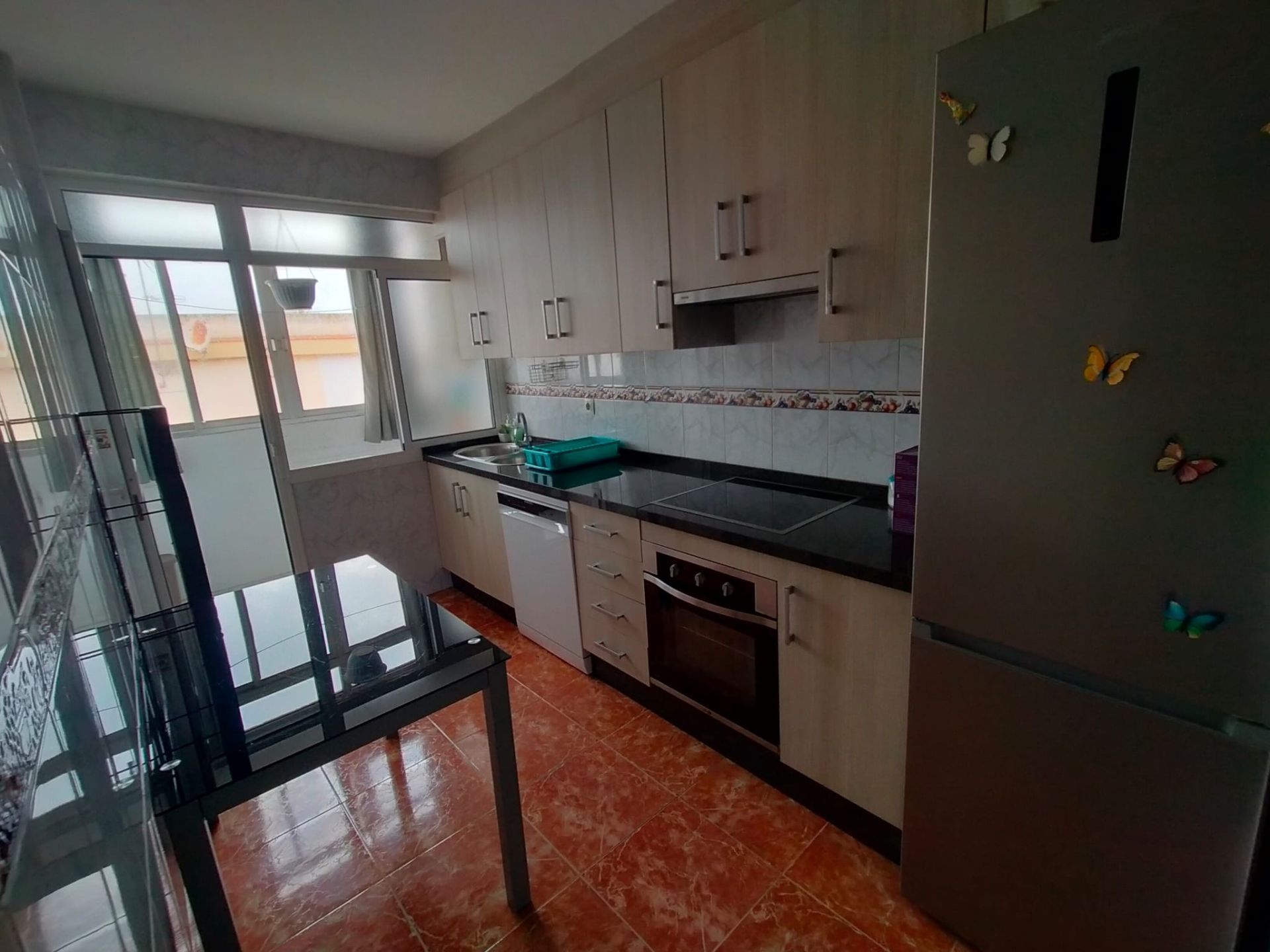 Kitchen of Flat for sale in La Línea de la Concepción  with Air Conditioner, Terrace and Furnished