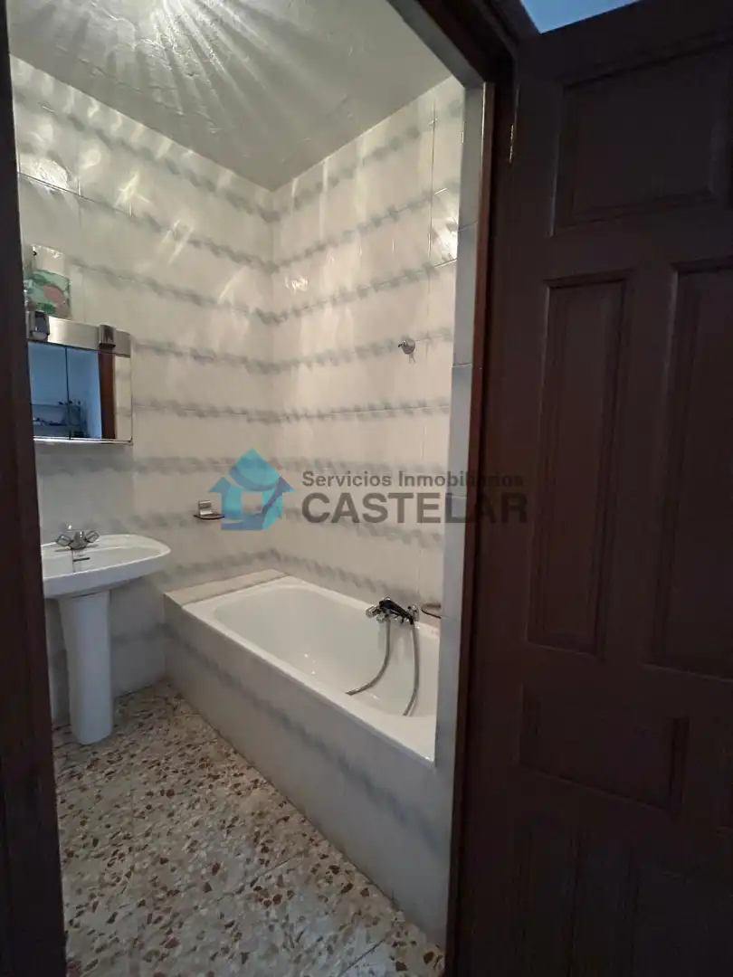 Baño de Casa adosada en venta en Salvaleón con Amueblado