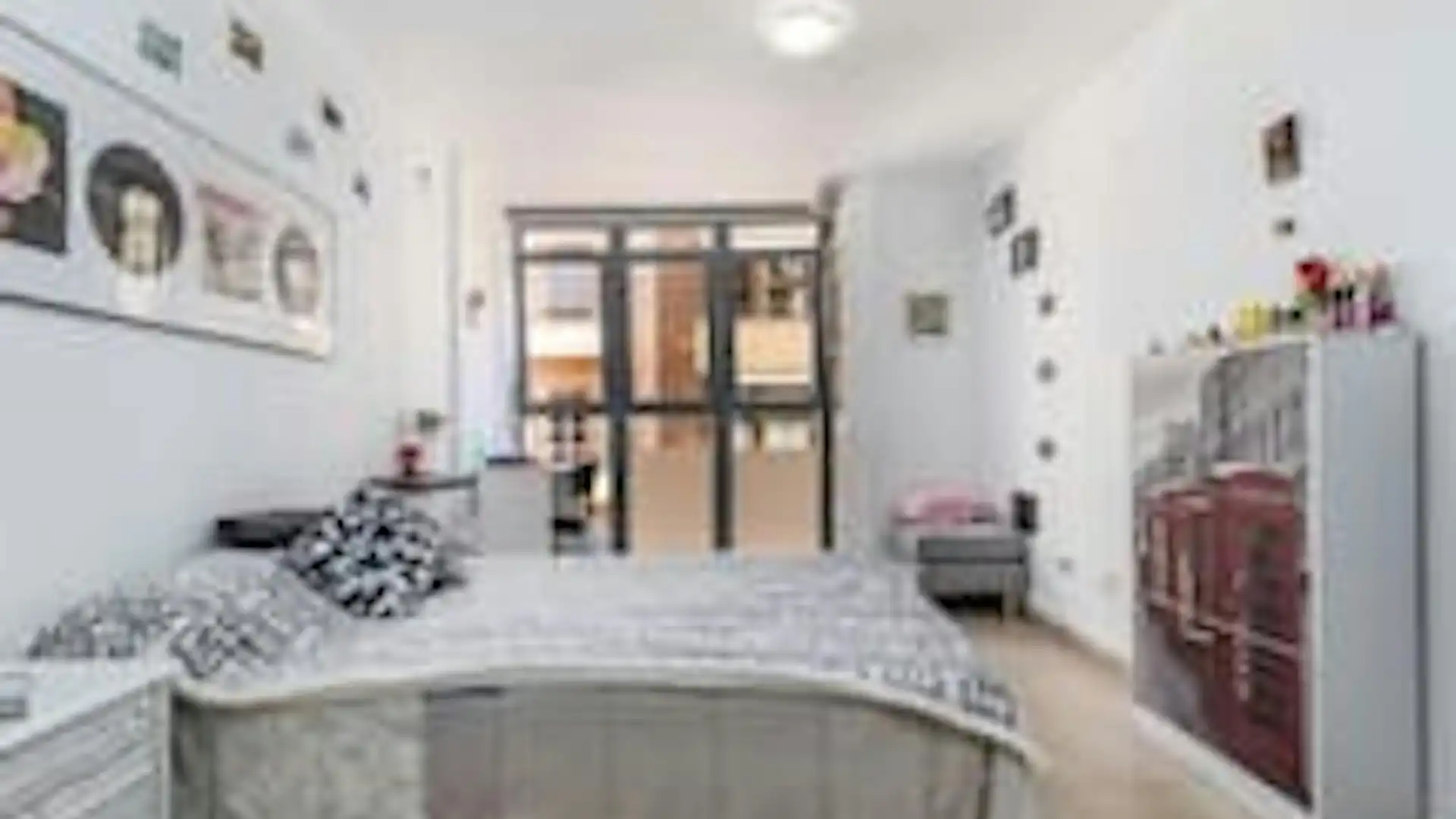 Habitación de Piso de alquiler en  Valencia Capital con Lavadora