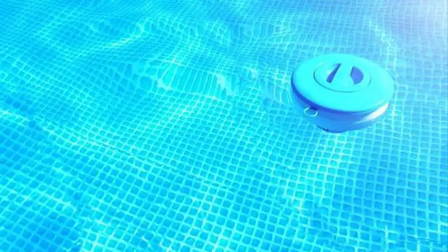 Piscina de Casa adosada de lloguer en Cangas  amb Calefacció, Jardí privat i Parquet