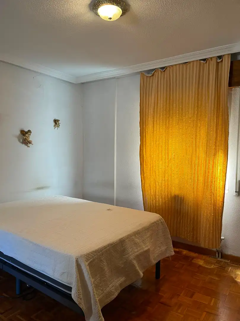 Habitación de Piso en venta en Plasencia con Calefacción y Balcón