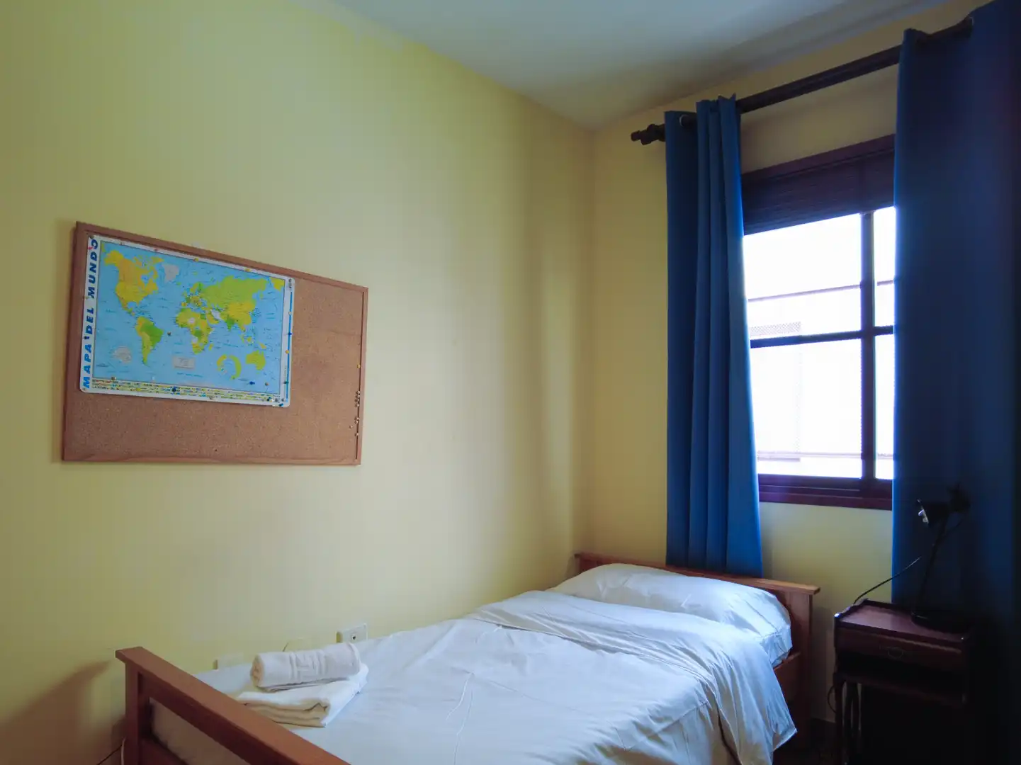 Habitación de Casa adosada de alquiler en La Orotava con Calefacción, Parquet y Amueblado