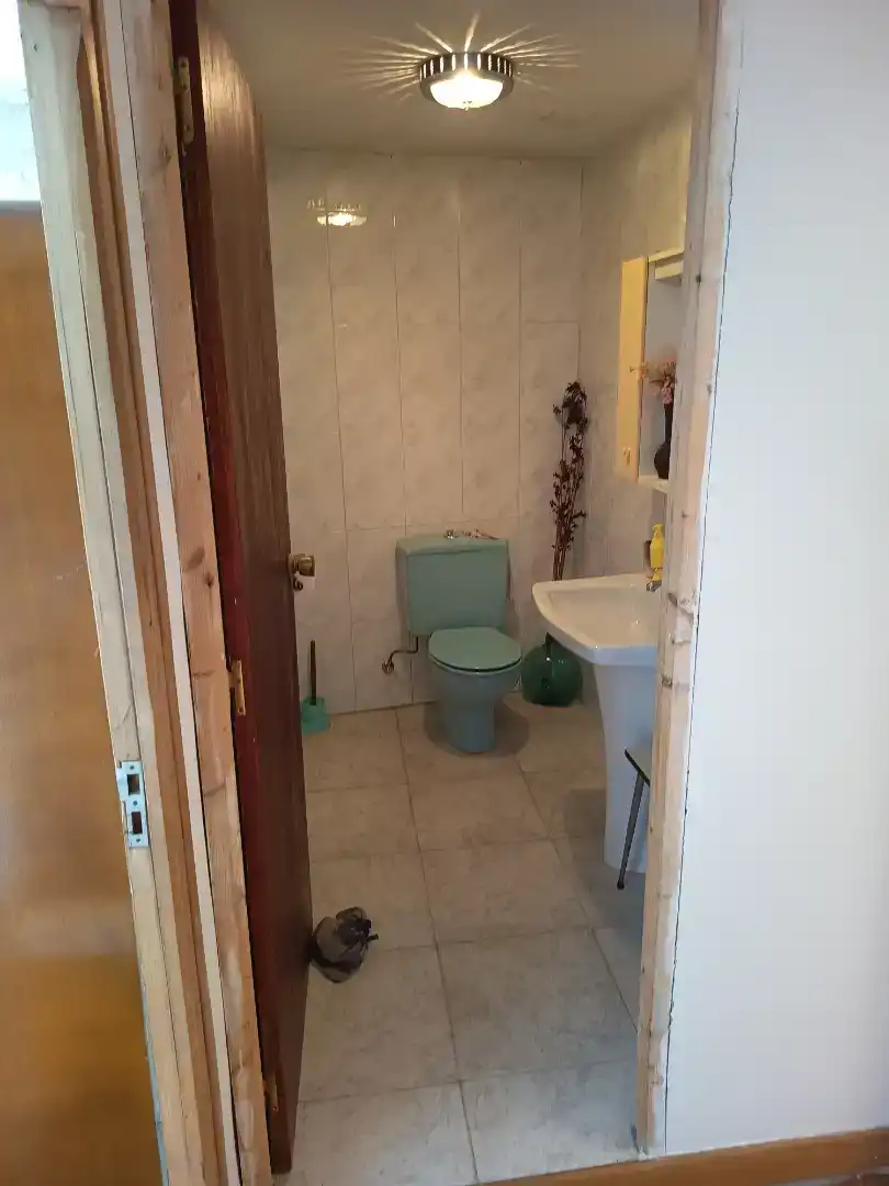 Baño de Casa adosada en venta en Villadangos del Páramo, León