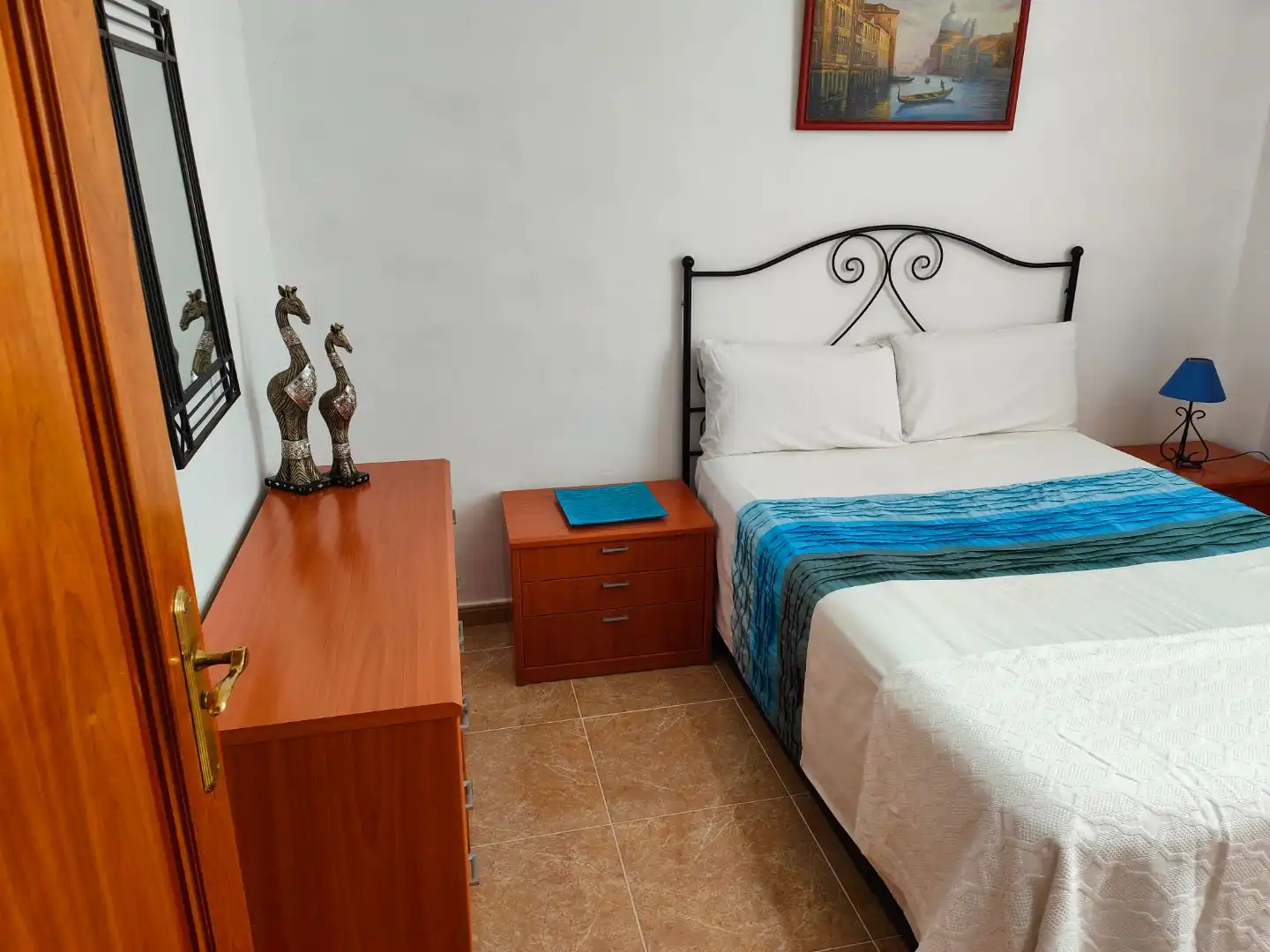 Flat to rent in Avenida Alcalde Antonio Rosas 15, imagen 2