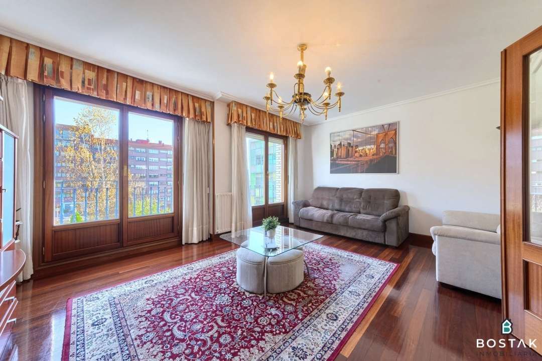 Living room of Flat for sale in Etxebarri  with Heating, Private garden and Terrace