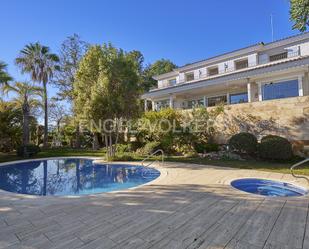 Exterior view of Country house for sale in Sitges  with Air Conditioner, Terrace and Swimming Pool