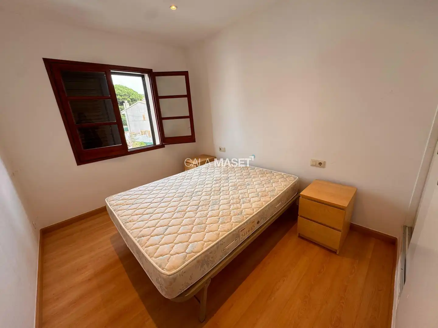 Bedroom of Apartments for rent in Castell d'Aro, Platja d'Aro i s'Agaró  with Swimming Pool, Oven and Microwave