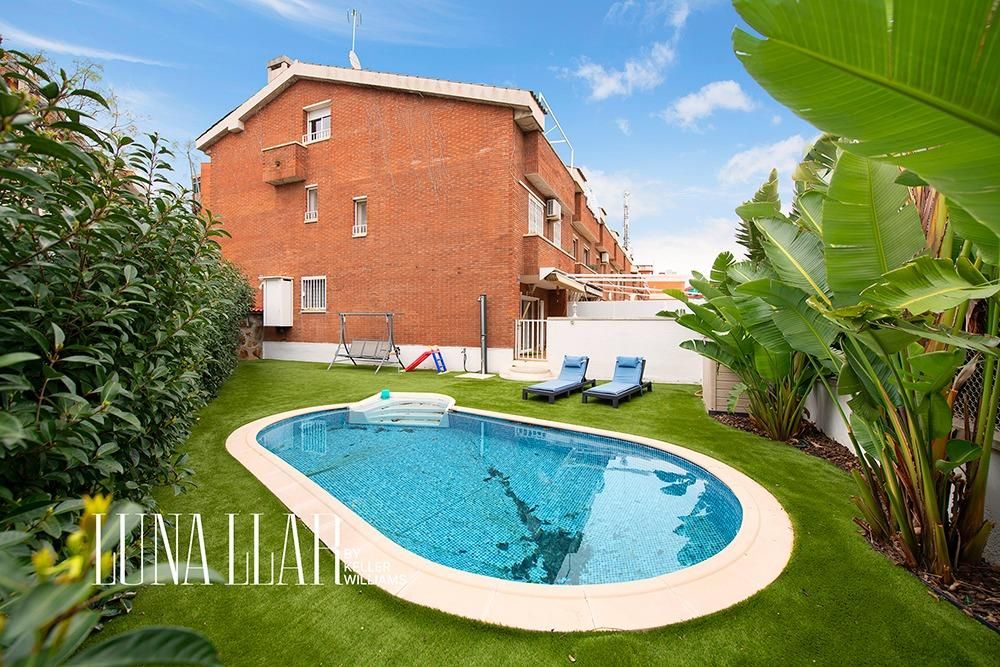 Garden of Single-family semi-detached for sale in Viladecans  with Heating, Private garden and Terrace