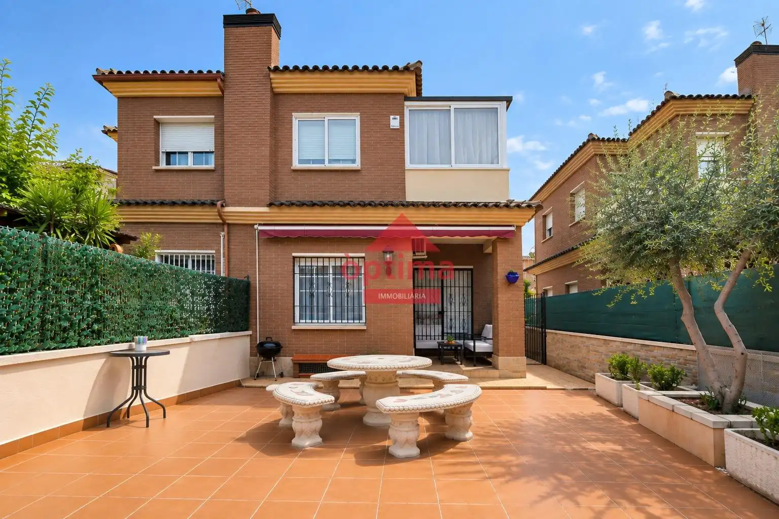 Casa a schiera con terrazza in vendita a Calle BELGRADO, imagen 2