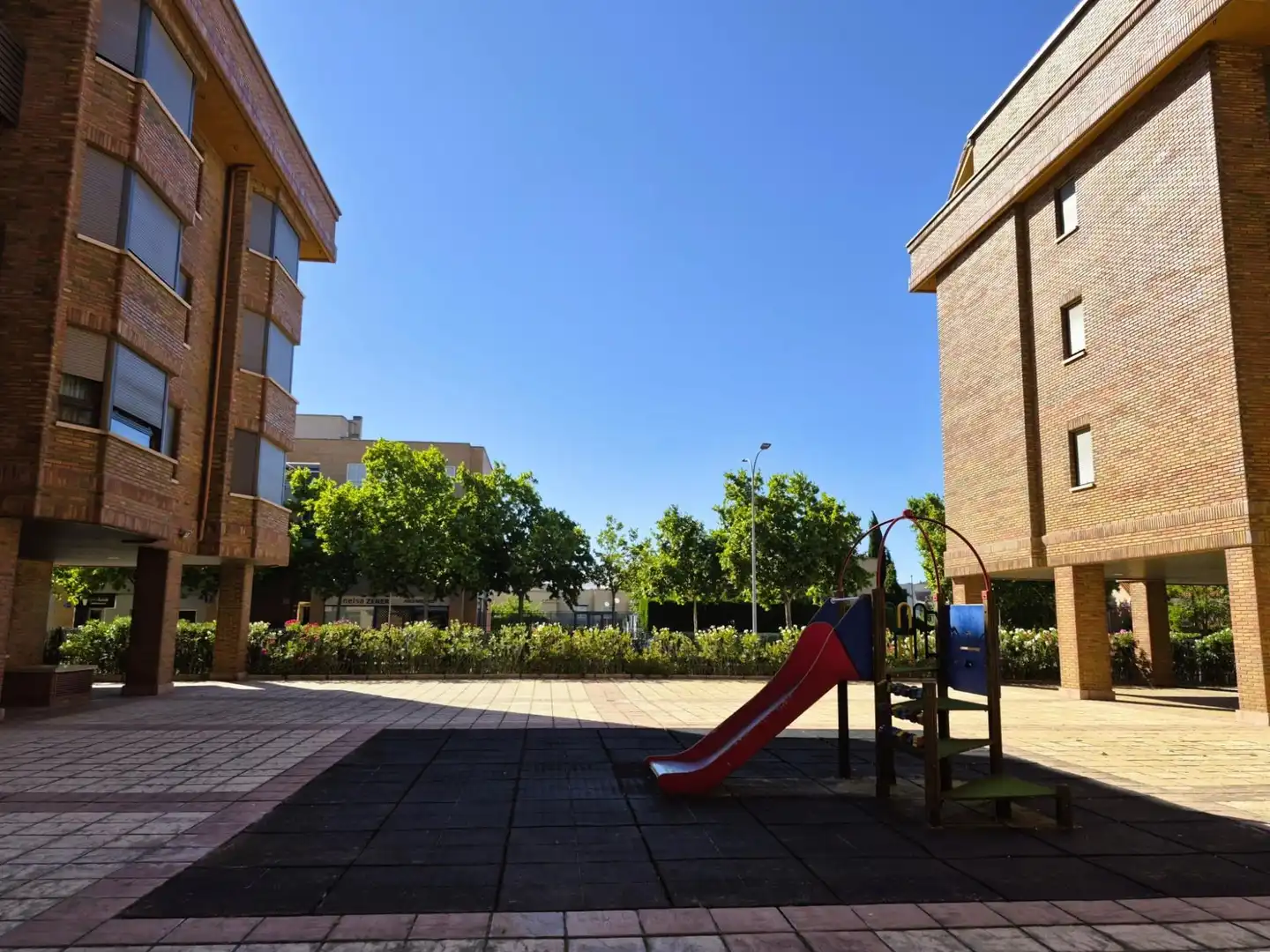 Vista exterior de Pis en venda en Valladolid amb Calefacció, Terrassa i Balcó