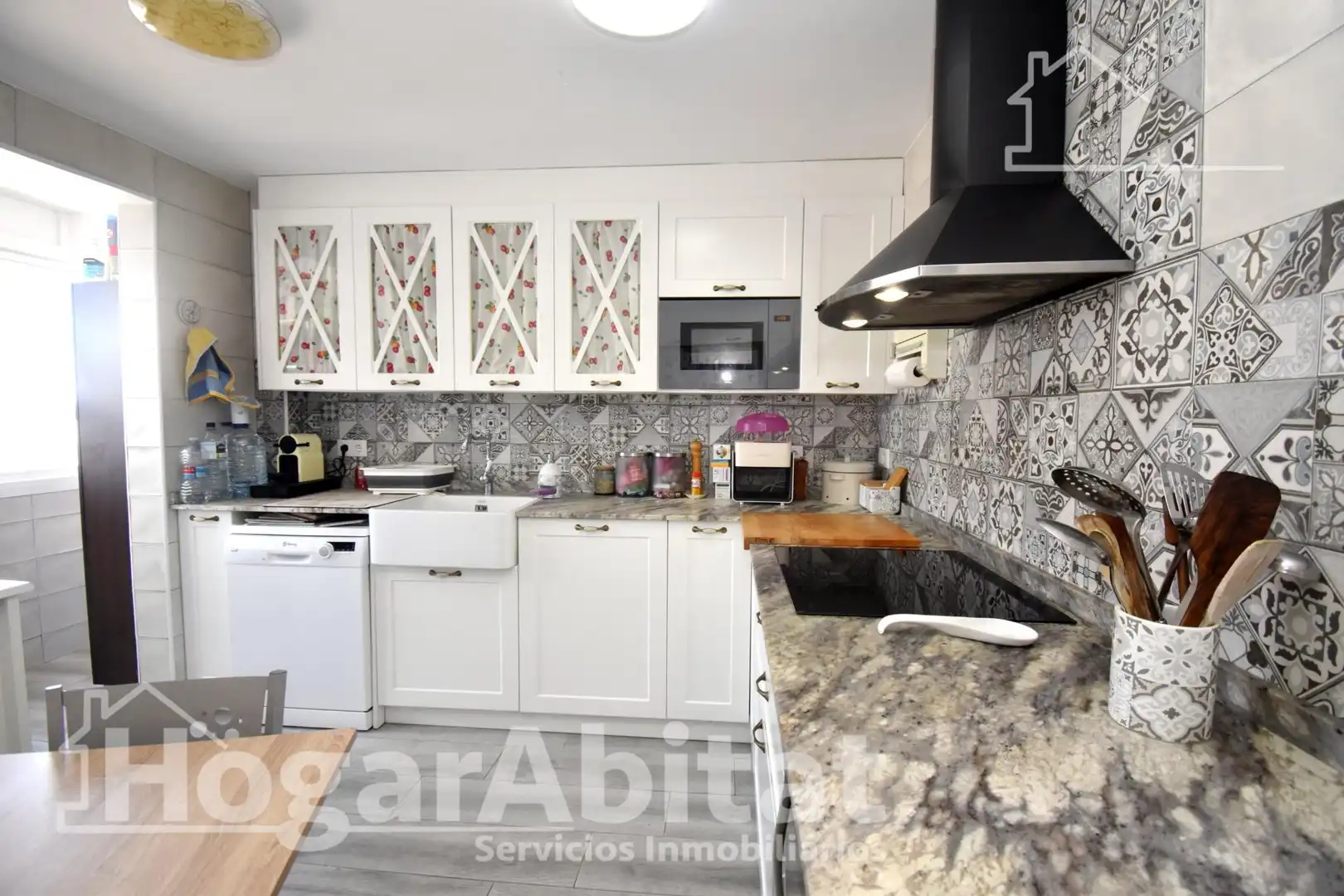 Kitchen of Flat for sale in Castellón de la Plana / Castelló de la Plana  with Air Conditioner, Heating and Furnished