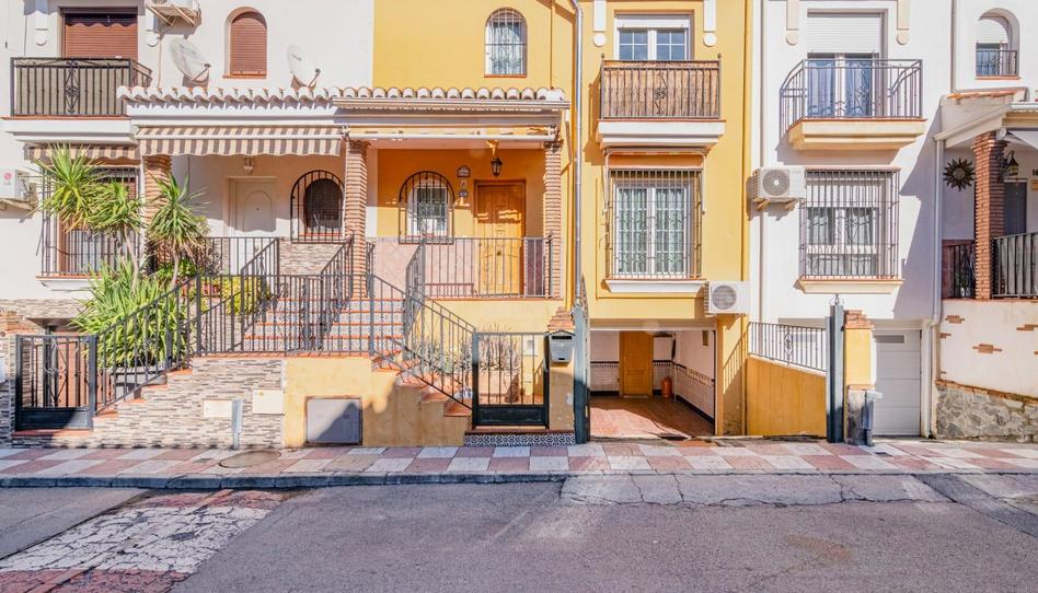 Foto 1 de Casa adosada en venda a Cúllar Vega, Granada