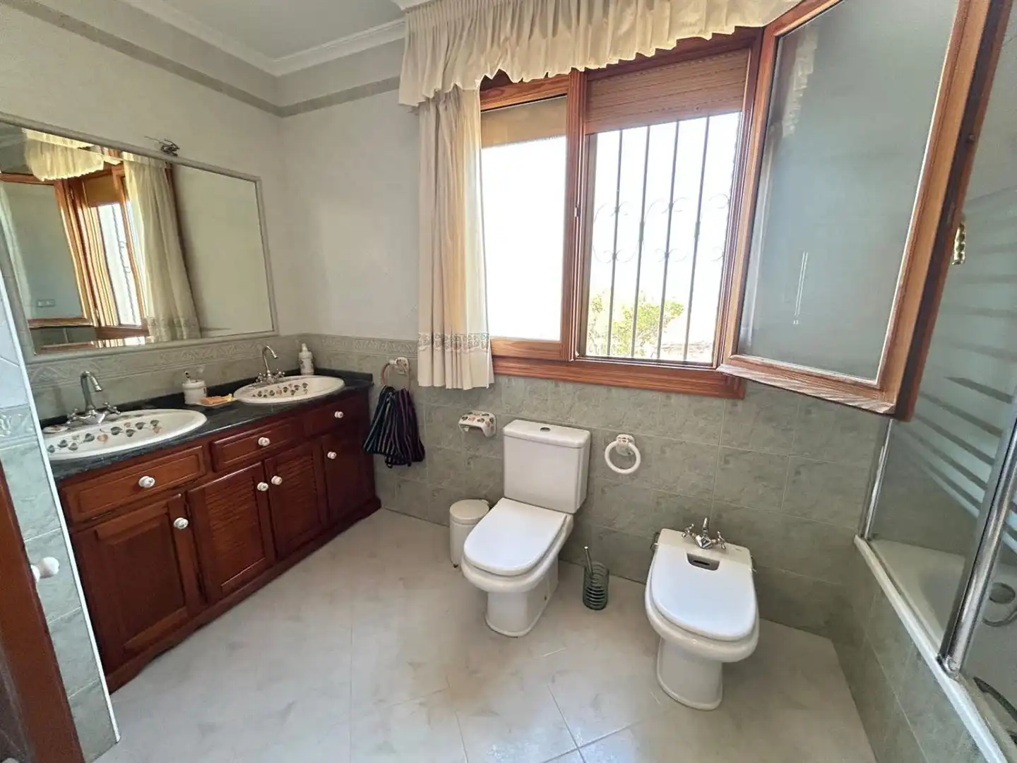 Badezimmer von Country house zum Verkauf in Crevillent mit Heizung, Privatgarten und Schwimmbad