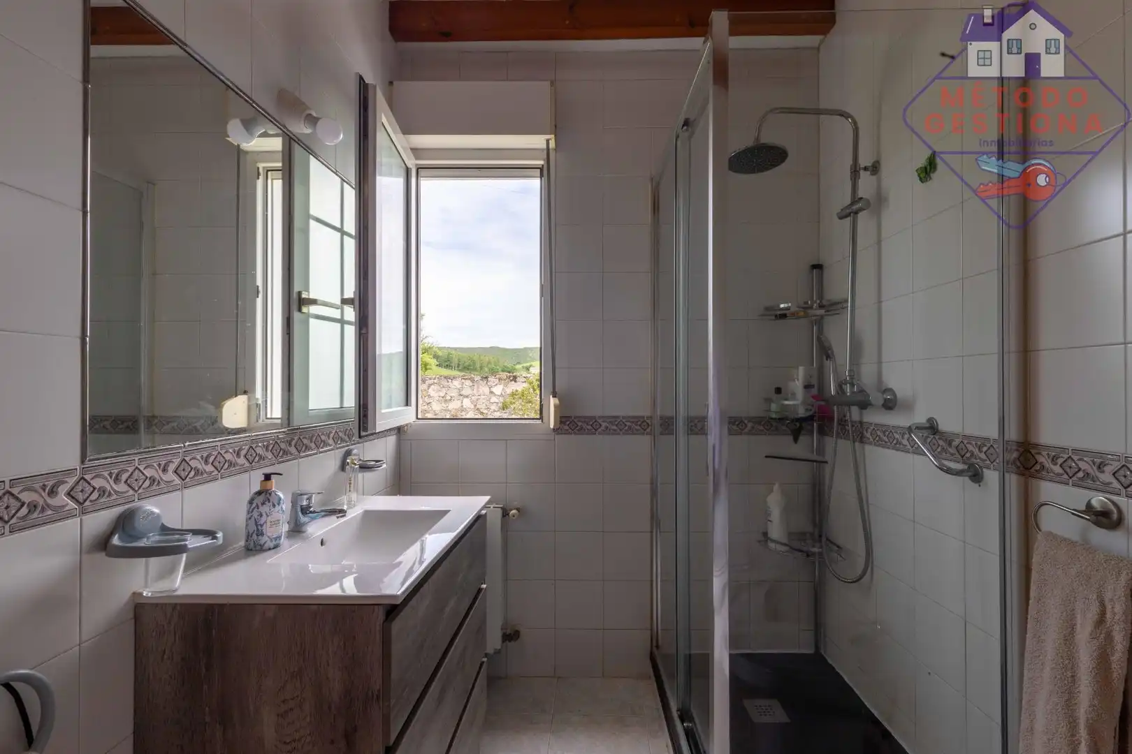 Baño de Casa o chalet en venta en Santillana del Mar con Calefacción, Jardín privado y Terraza