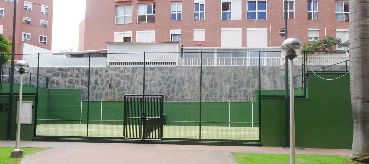 Vista exterior de Piso de alquiler en Las Palmas de Gran Canaria con Jardín privado, Terraza y Amueblado