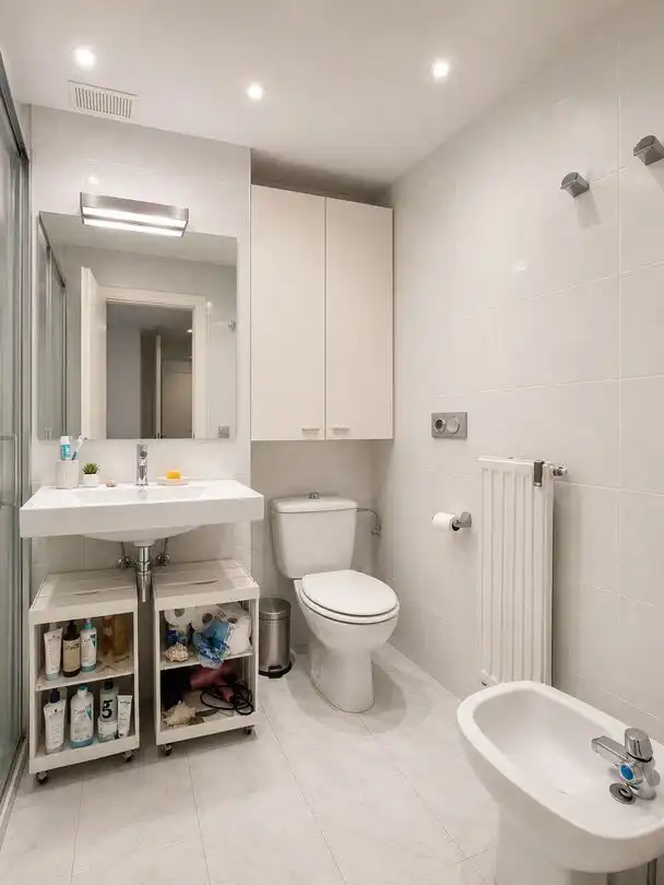 Baño de Piso en venta en Donostia - San Sebastián  con Calefacción y Balcón