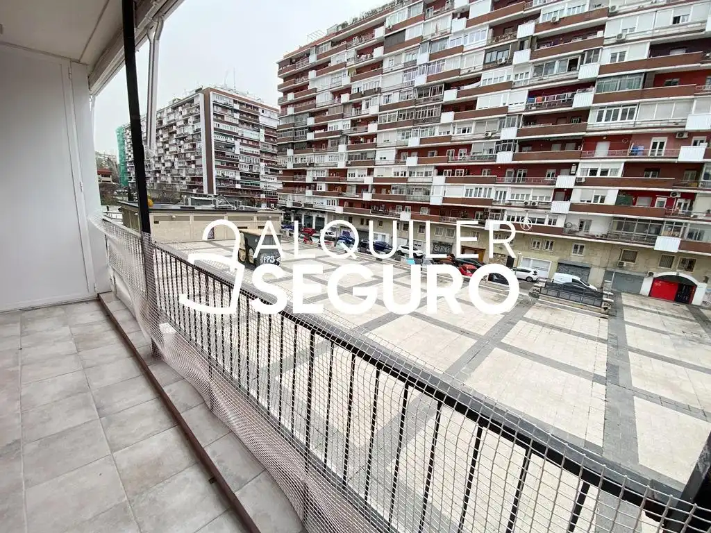 Exterior view of Flat for rent in Madrid  with Air Conditioner and Heating