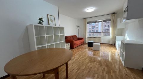 Foto 3 de Piso de alquiler en Mendebaldea - Ermitagaña, Pamplona / Iruña