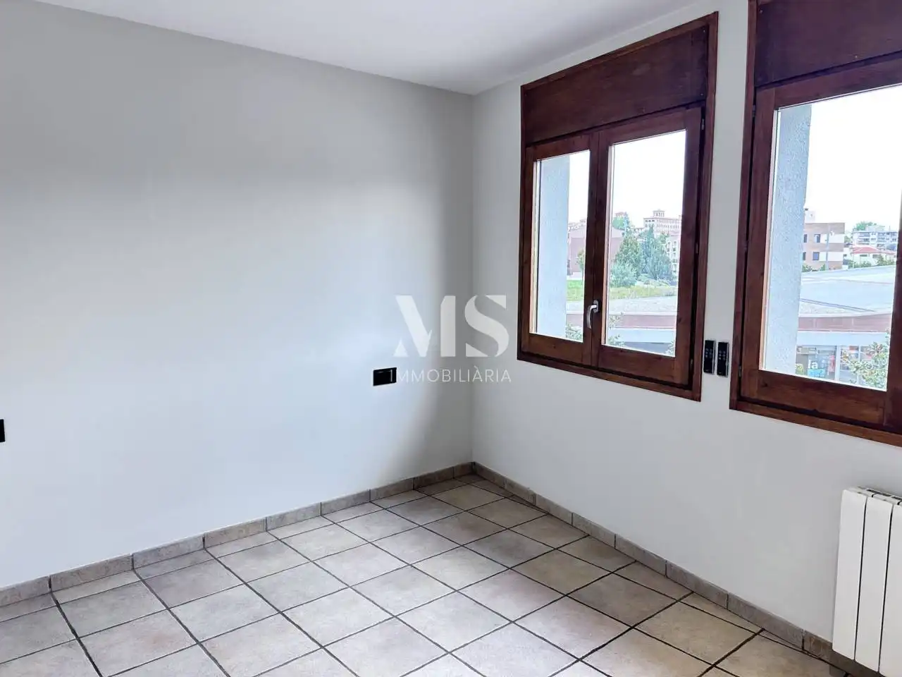 Dormitori de Casa adosada en venda en Vic amb Calefacció i Terrassa