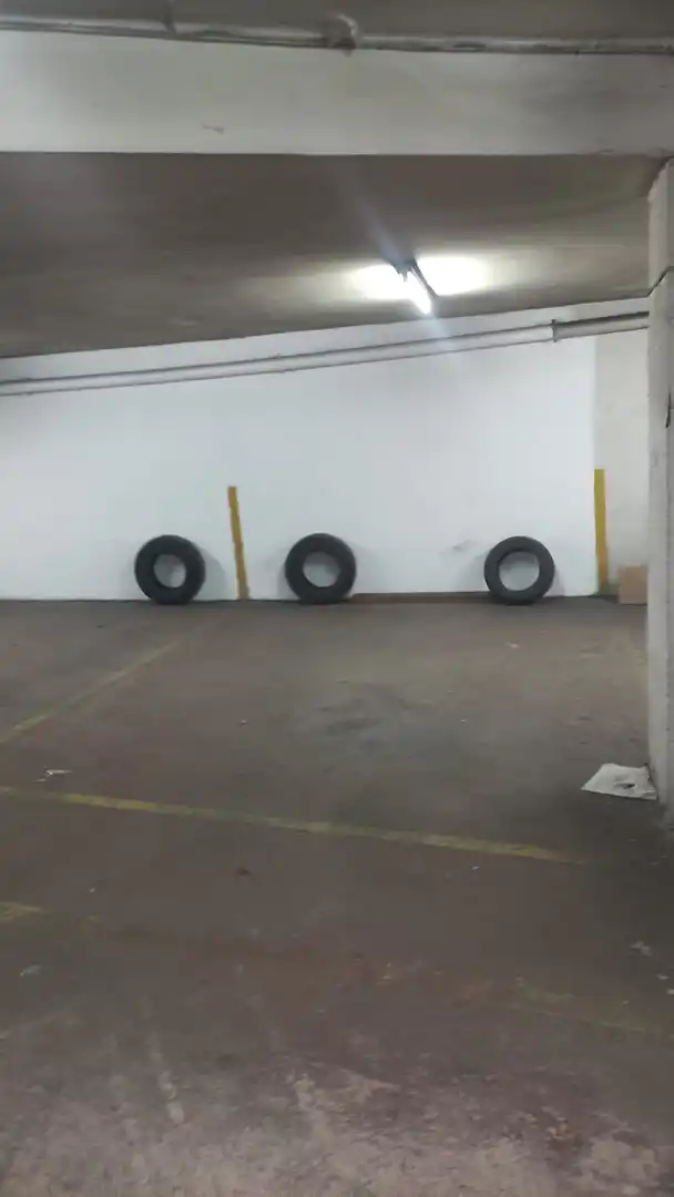 Einzelparkplatz zum Verkauf in Calle García Alix 7