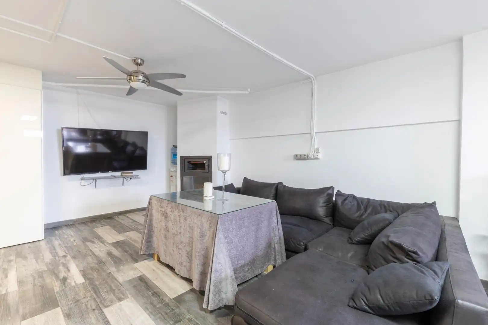 Sala de estar de Casa adosada en venta en Güevéjar con Calefacción, Amueblado y Balcón